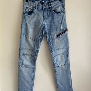Rouge jeans